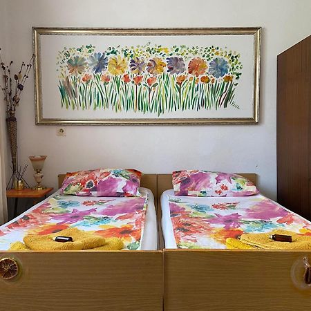 Guest House Hei Taka 索佐波尔 外观 照片