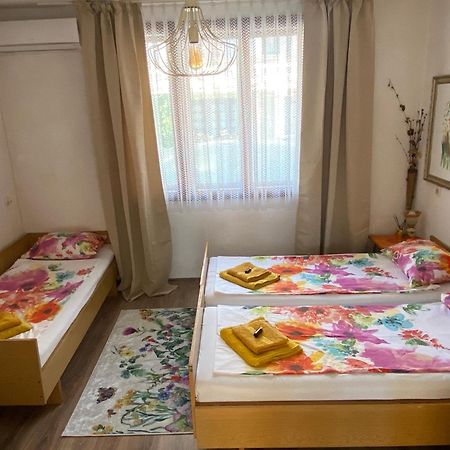 Guest House Hei Taka 索佐波尔 外观 照片