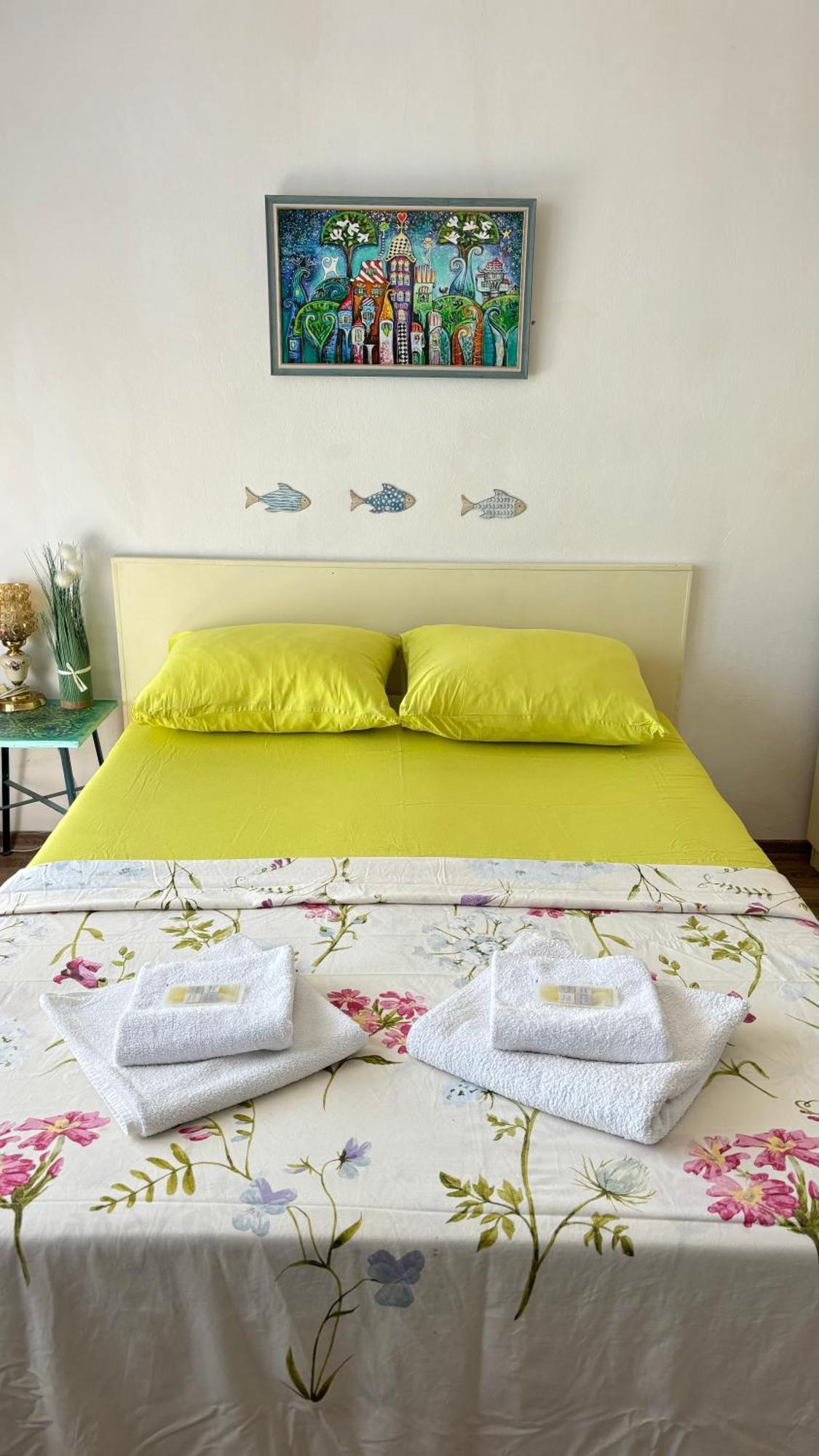 Guest House Hei Taka 索佐波尔 外观 照片