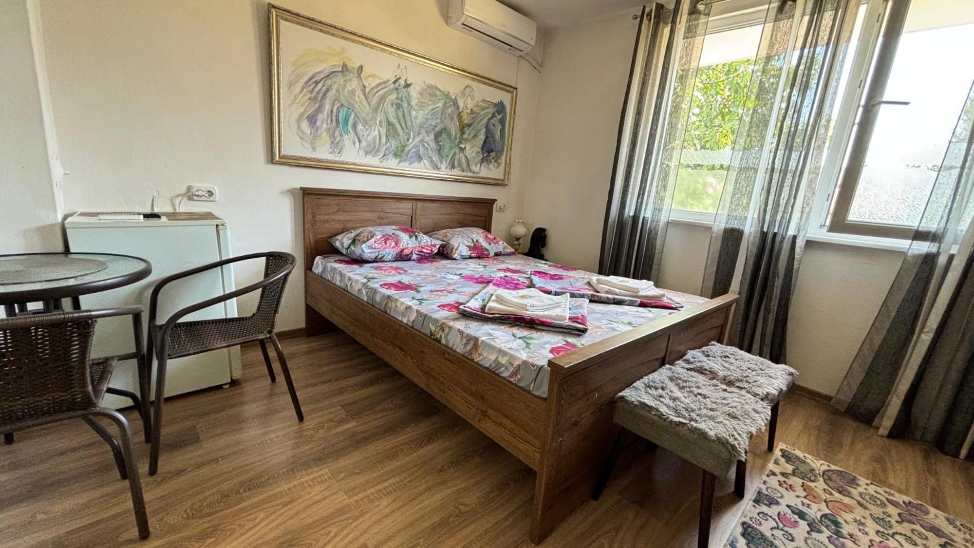 Guest House Hei Taka 索佐波尔 外观 照片