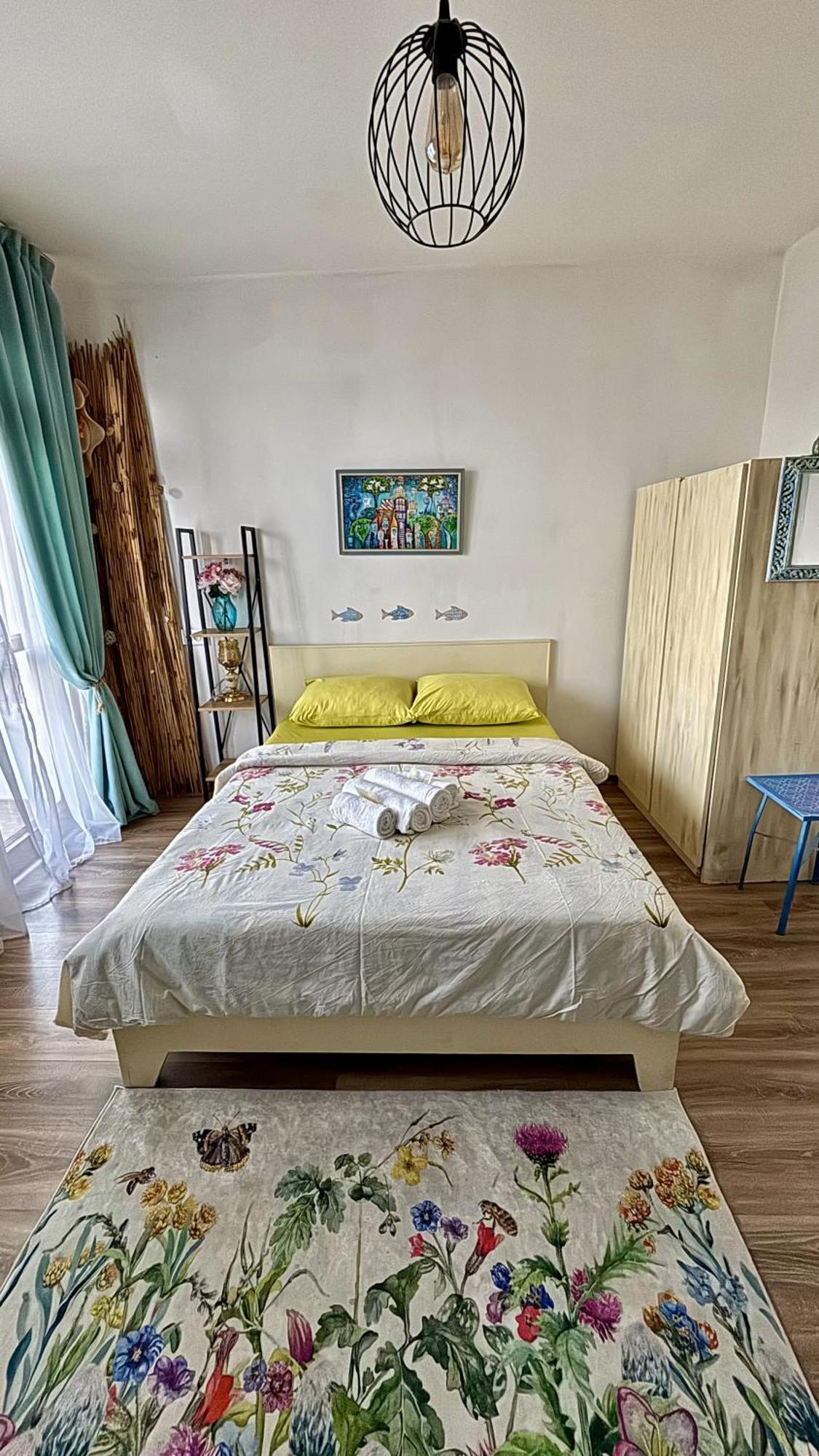 Guest House Hei Taka 索佐波尔 外观 照片