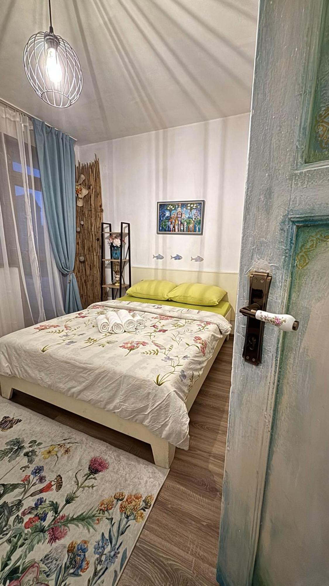 Guest House Hei Taka 索佐波尔 外观 照片